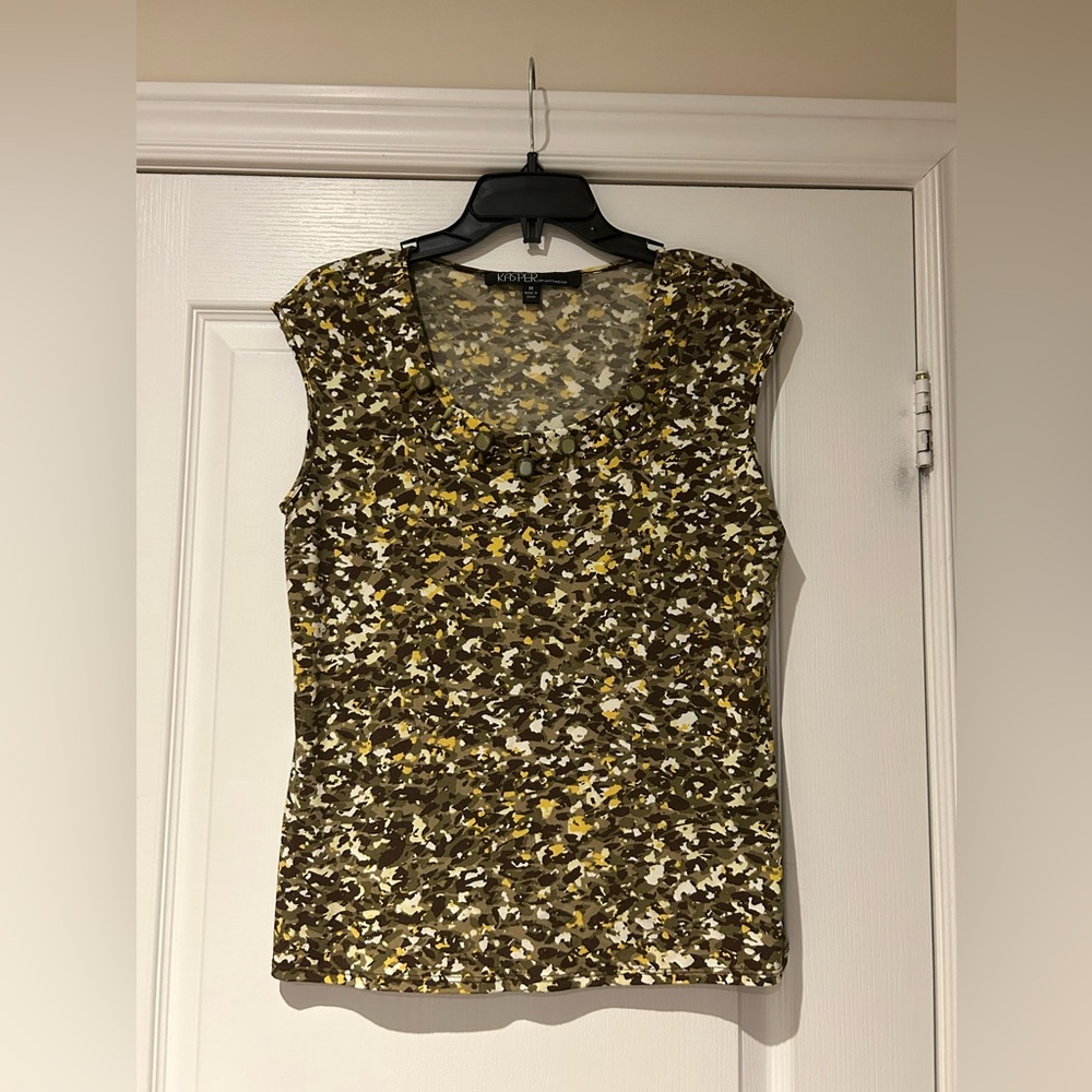 Women’s Kasper Sportswear Camo Style Short Sleeve Shirt